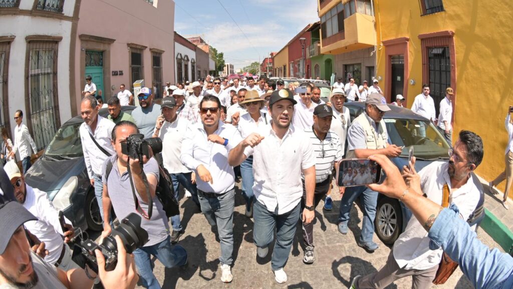 Gerardo Sánchez Zumaya marcha en apoyo a la Presidenta Sheinbaum en San Luis Potosí
