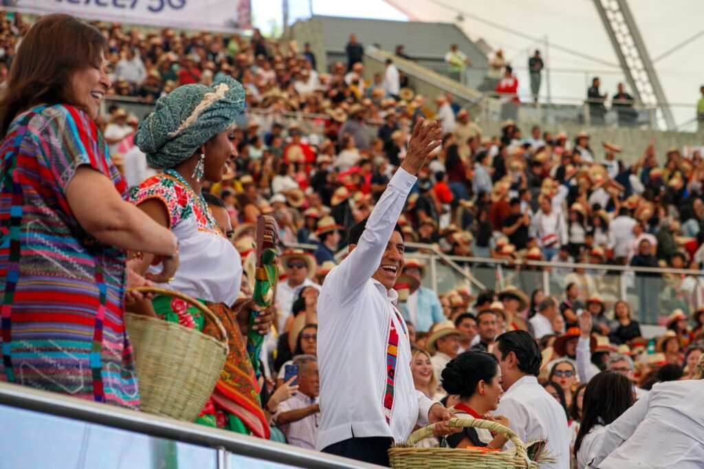 ¡Viva la Guelaguetza!, cautiva Primer Lunes del Cerro 2026 el corazón de más de 11 mil asistentes